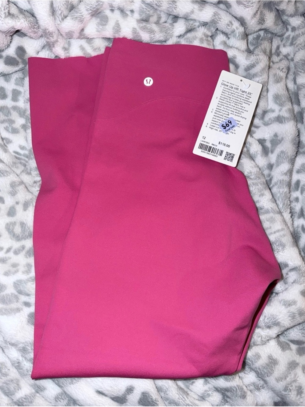NWT Lululemon Athletica Hot Pink Athletic Leggings